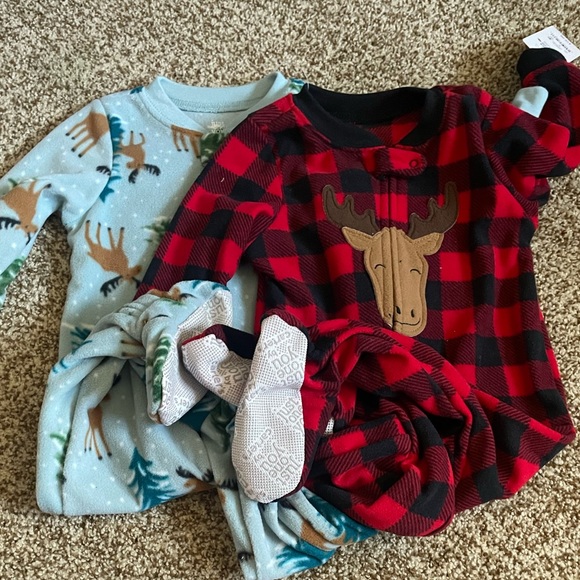 Carter’s fleece footed pajamas set of 2 12 months nwt - Picture 2 of 4